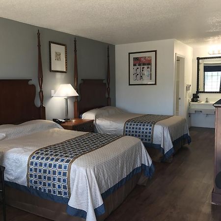 Americas Best Value Inn & Suites Russellville Extérieur photo