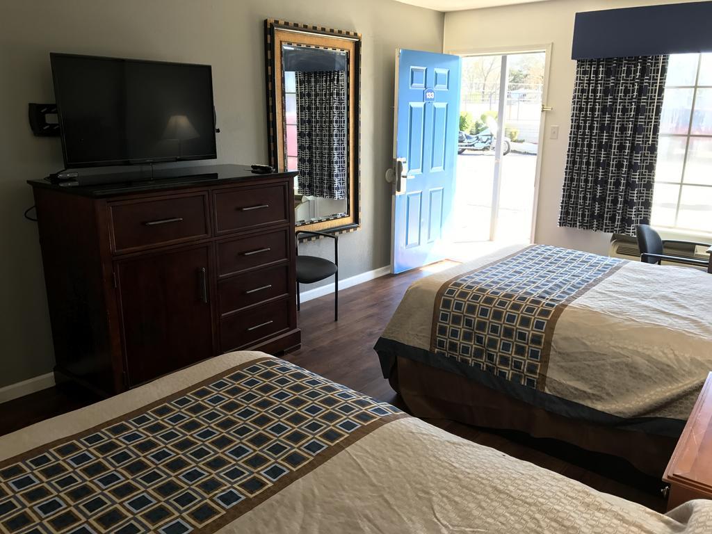 Americas Best Value Inn & Suites Russellville Extérieur photo