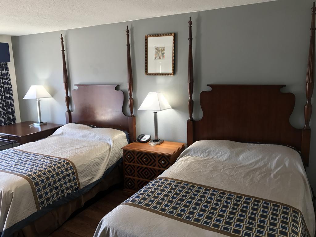 Americas Best Value Inn & Suites Russellville Extérieur photo