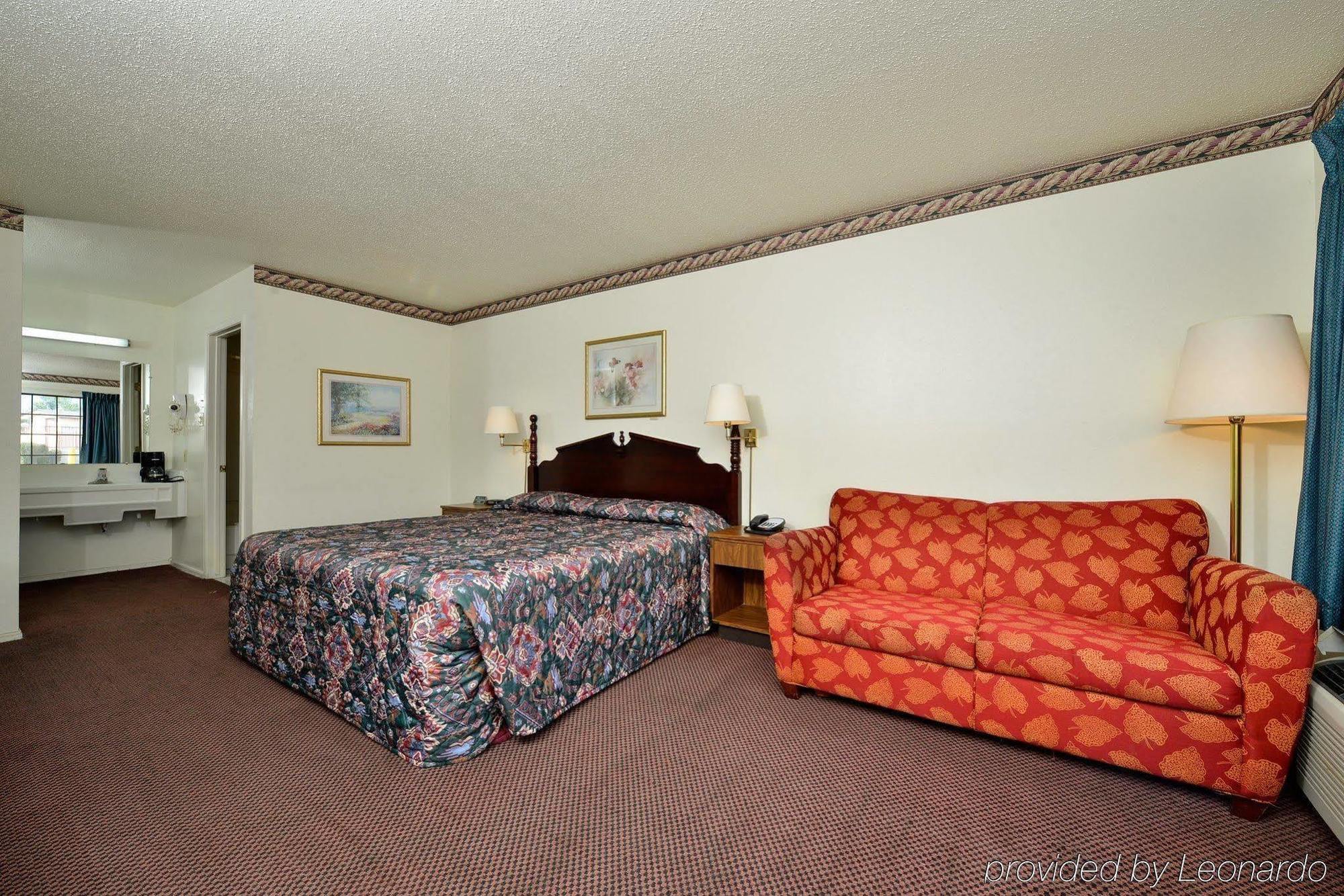 Americas Best Value Inn & Suites Russellville Extérieur photo
